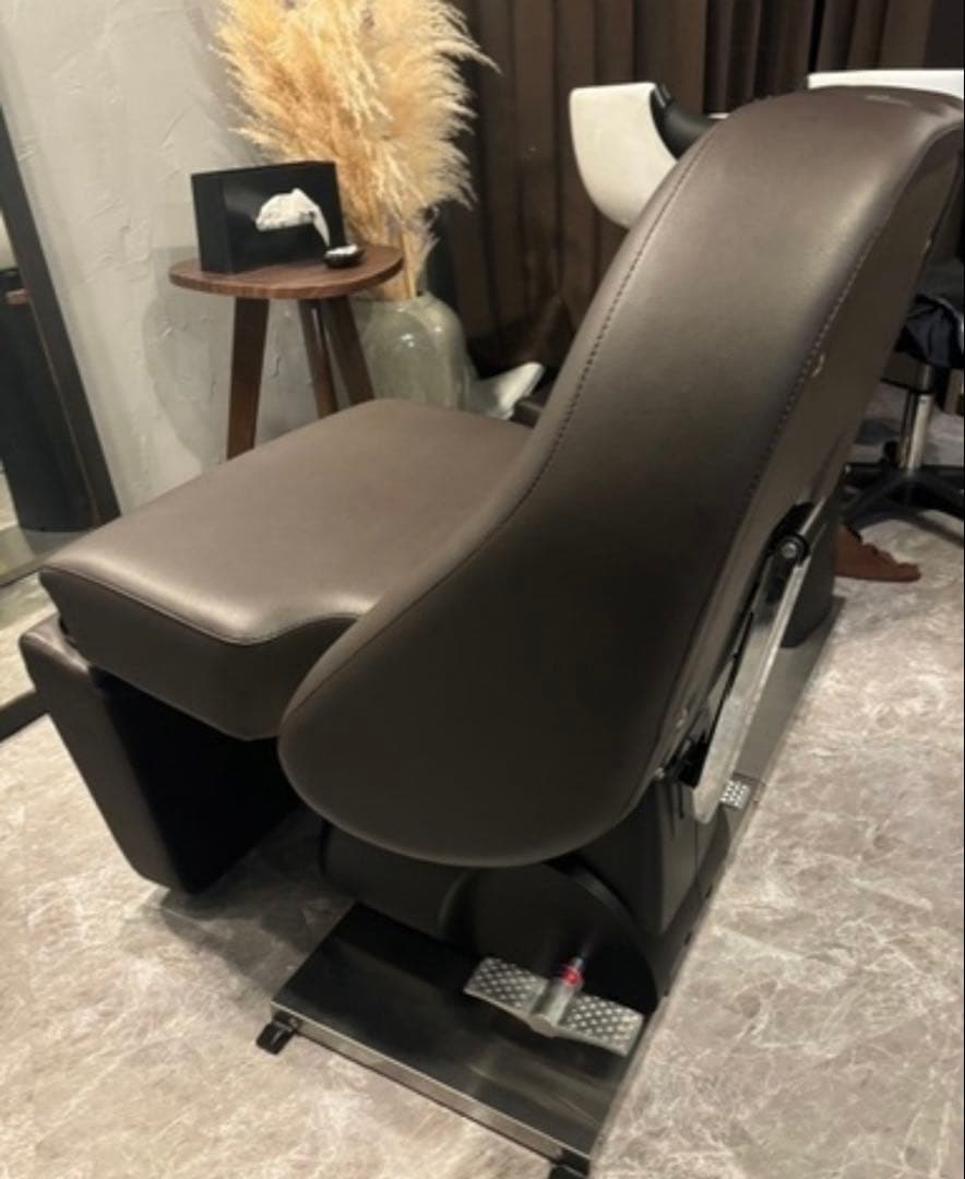 シャンプー台イス