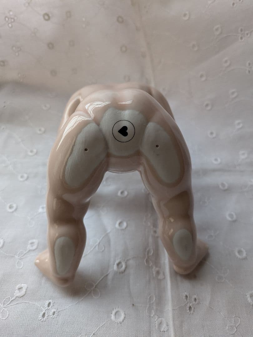 ベビーボディ型フラワーベース＊陶器＊THROW-A-KISS