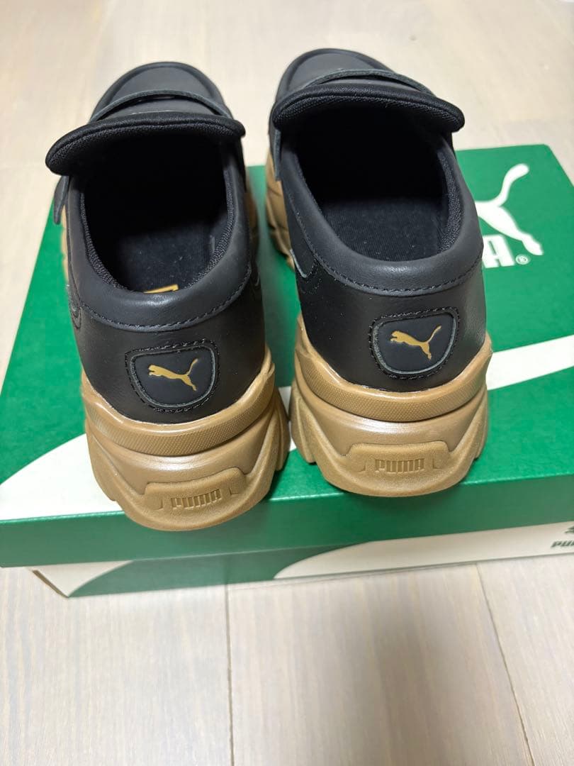 再値下げ！PUMA！美品！プーマウィメンズローファー　24.5 黒×ブラウン