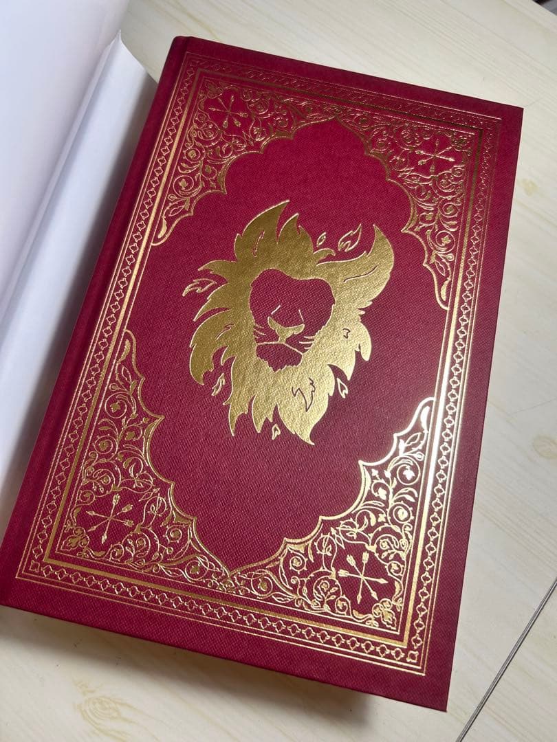 洋書 We Hunt the Flame & We Free the Stars