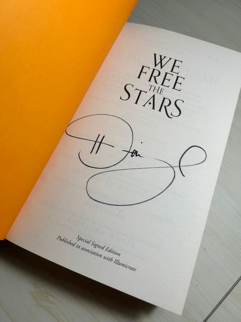 洋書 We Hunt the Flame & We Free the Stars