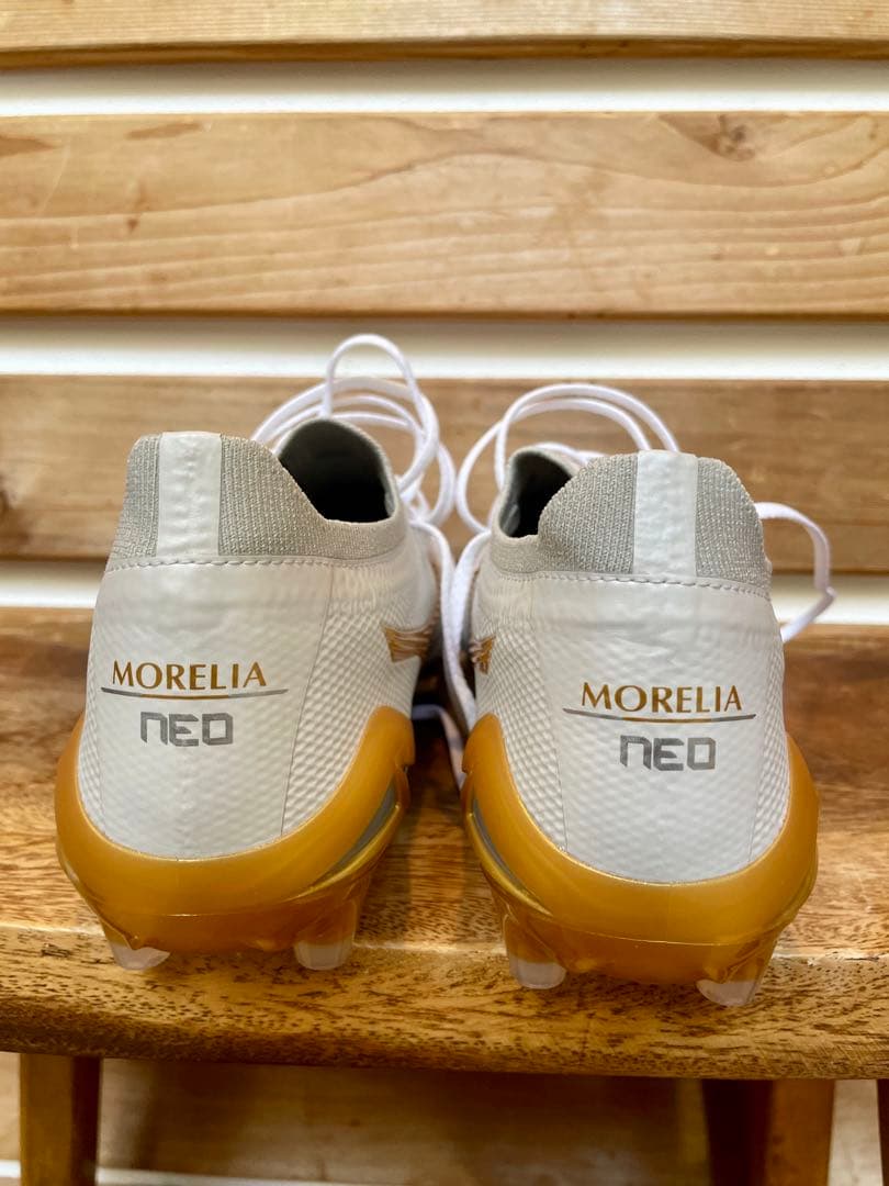 ミズノ モレリア ネオ 4 β JAPAN 27.5cm 元箱 ゼログライド紐付