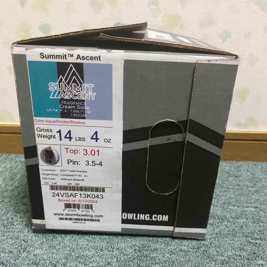 SUMMIT Ascent ボウリングボール 14ポンド