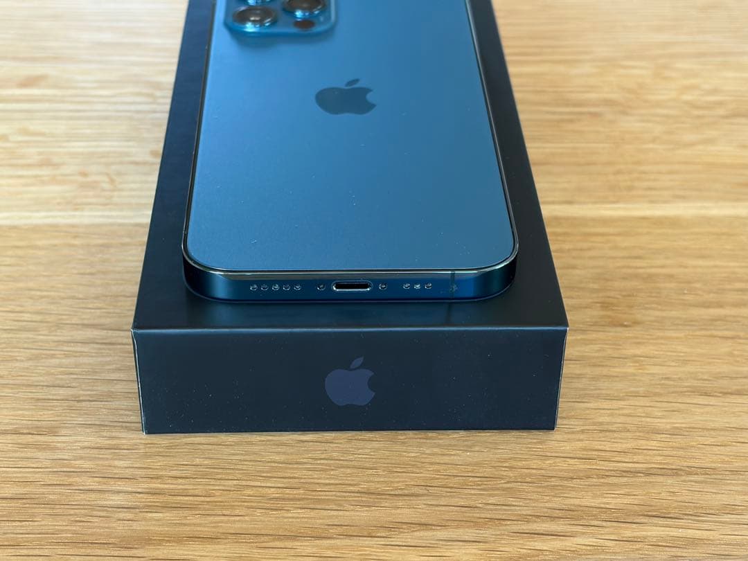 【極美品】Apple iPhone 12 Pro 128GB パシフィックブルー