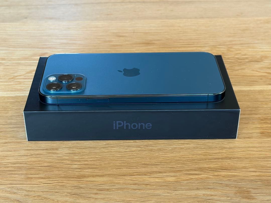 【極美品】Apple iPhone 12 Pro 128GB パシフィックブルー