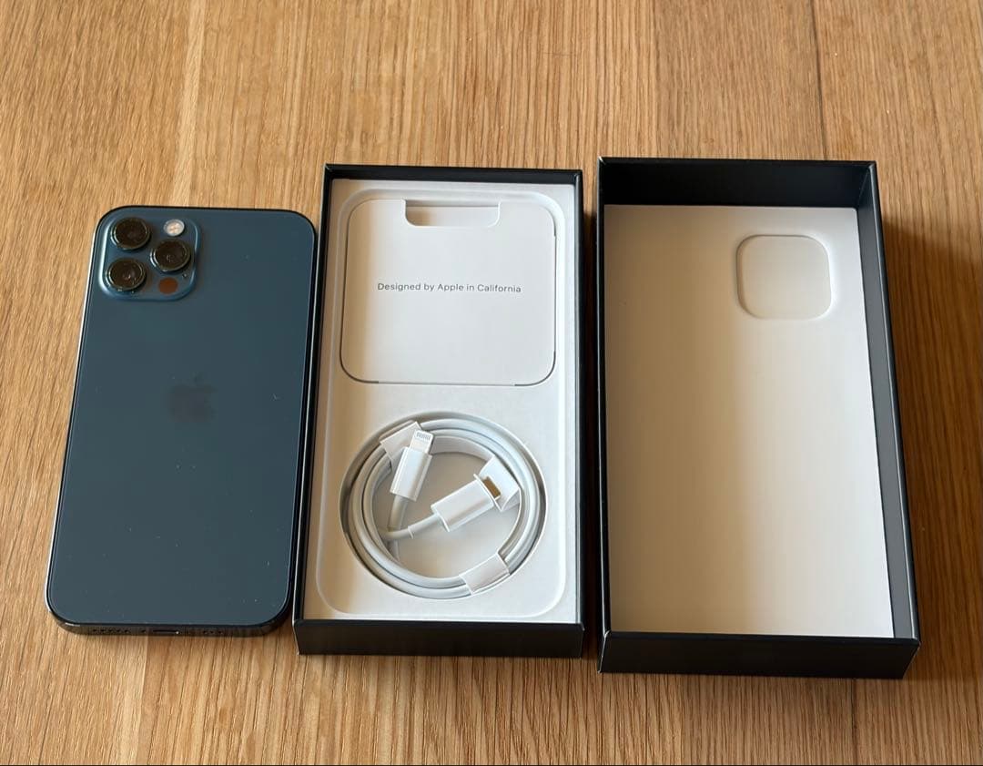 【極美品】Apple iPhone 12 Pro 128GB パシフィックブルー