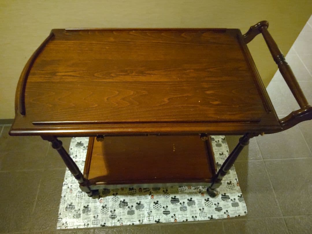 ぷるぷら様 送料込 カリモク コロニアル キッチンワゴン 引き出し付き