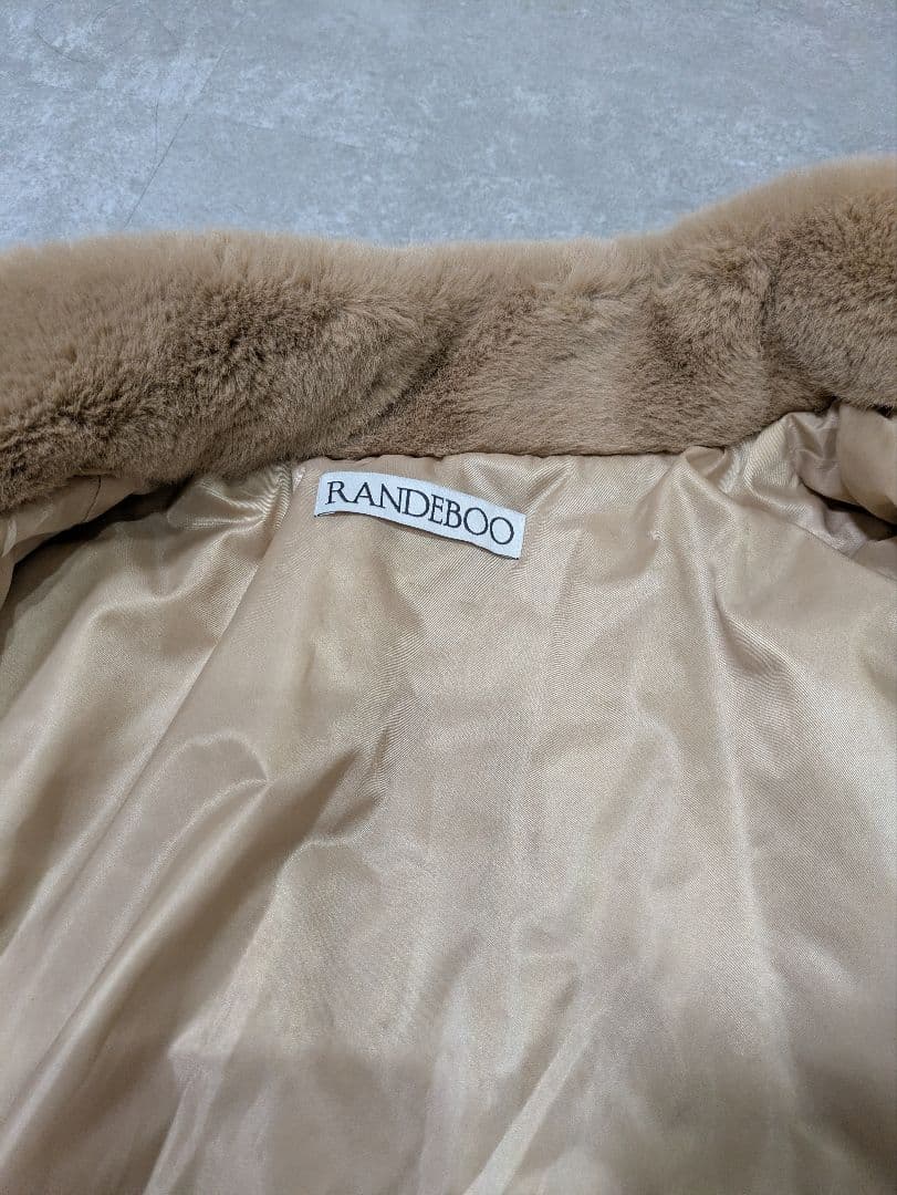 美品 RANDEBOO ベージュ ファーコート ショート丈