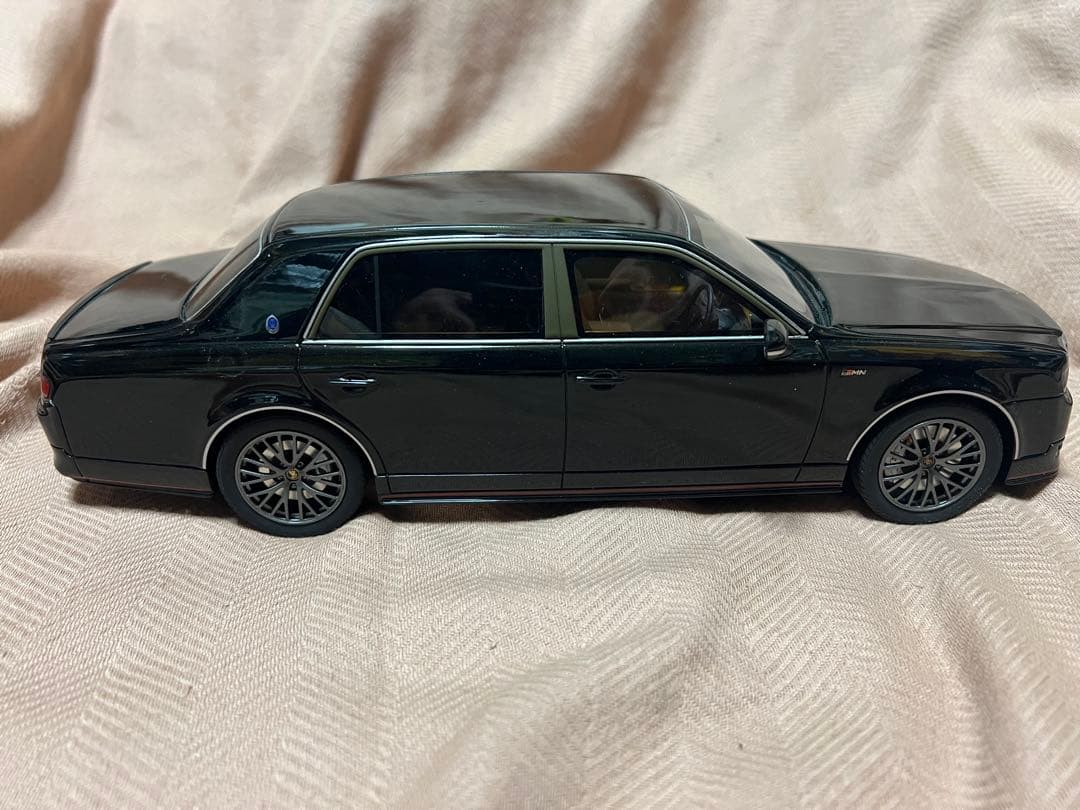 京商 1/18 samrai トヨタ センチュリー GRMN