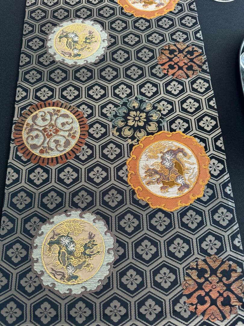 専用◼︎C1128高級袋帯 正絹 絵皿文 亀甲花菱文 テーブルランナー〜280cm