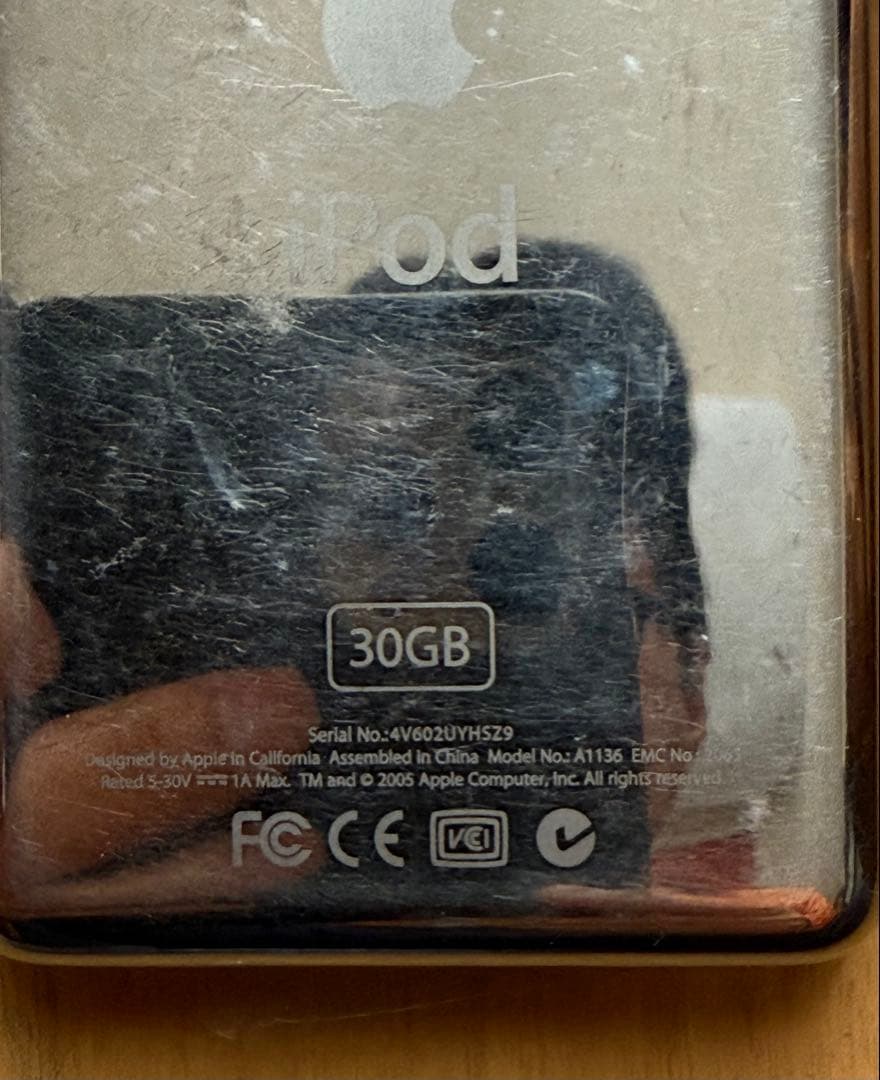 iPod 30GB MA002J FMラジオ機能付き 本体無改造 フィルム未剥し