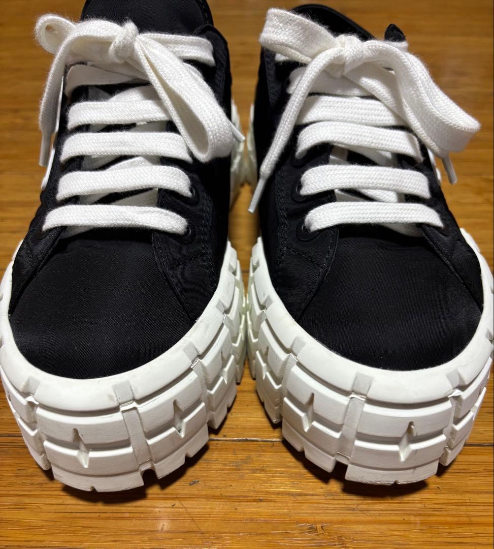 PHSお値下げ！PRADA ブラックスニーカー ホワイトソール厚底37.5