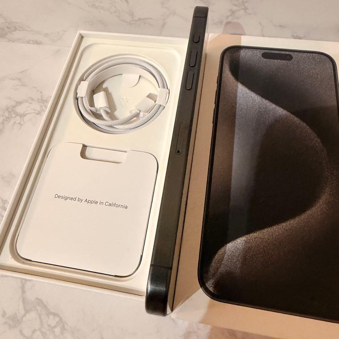 iPhone15ProMax 256GB SIMフリー ブラックチタニウム