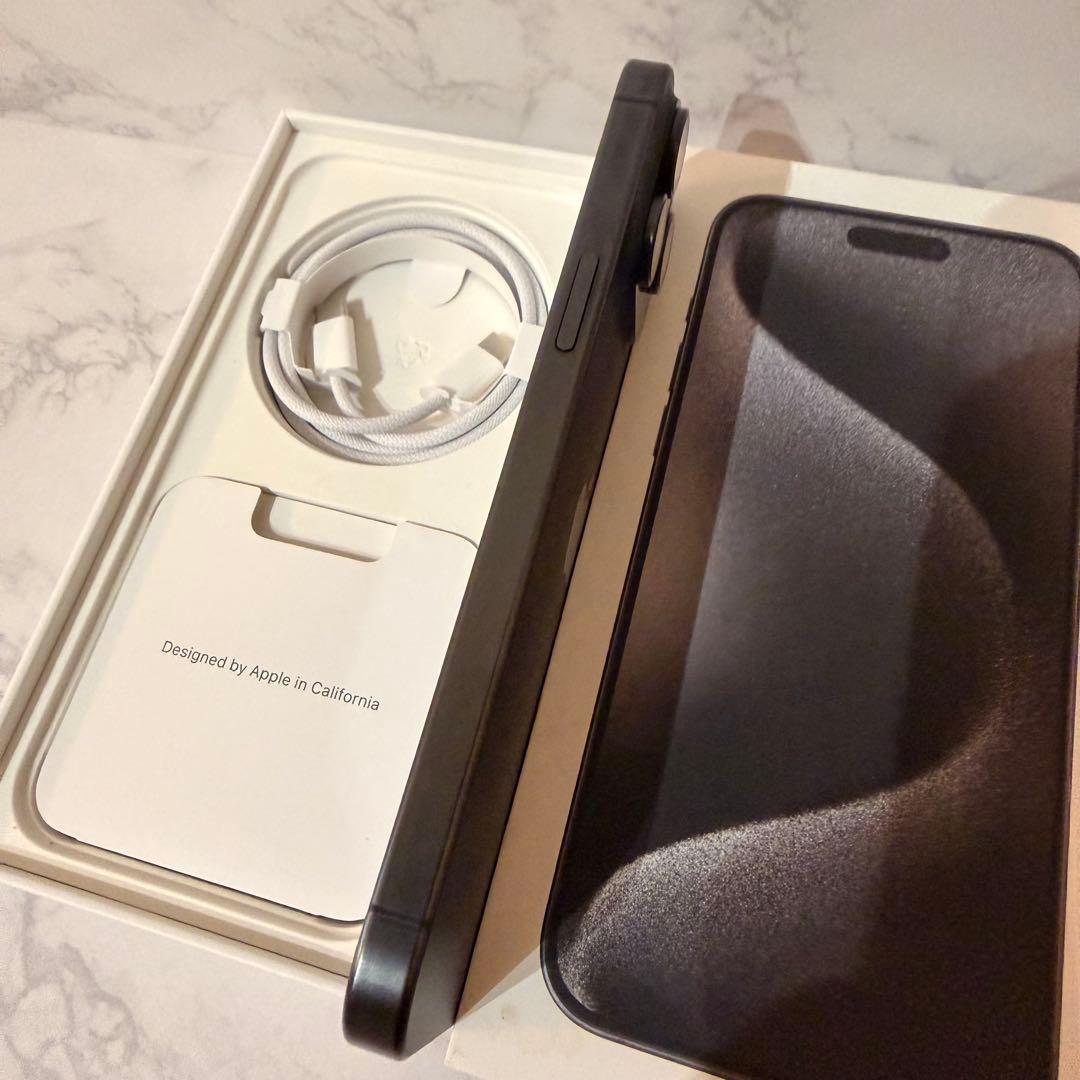 iPhone15ProMax 256GB SIMフリー ブラックチタニウム