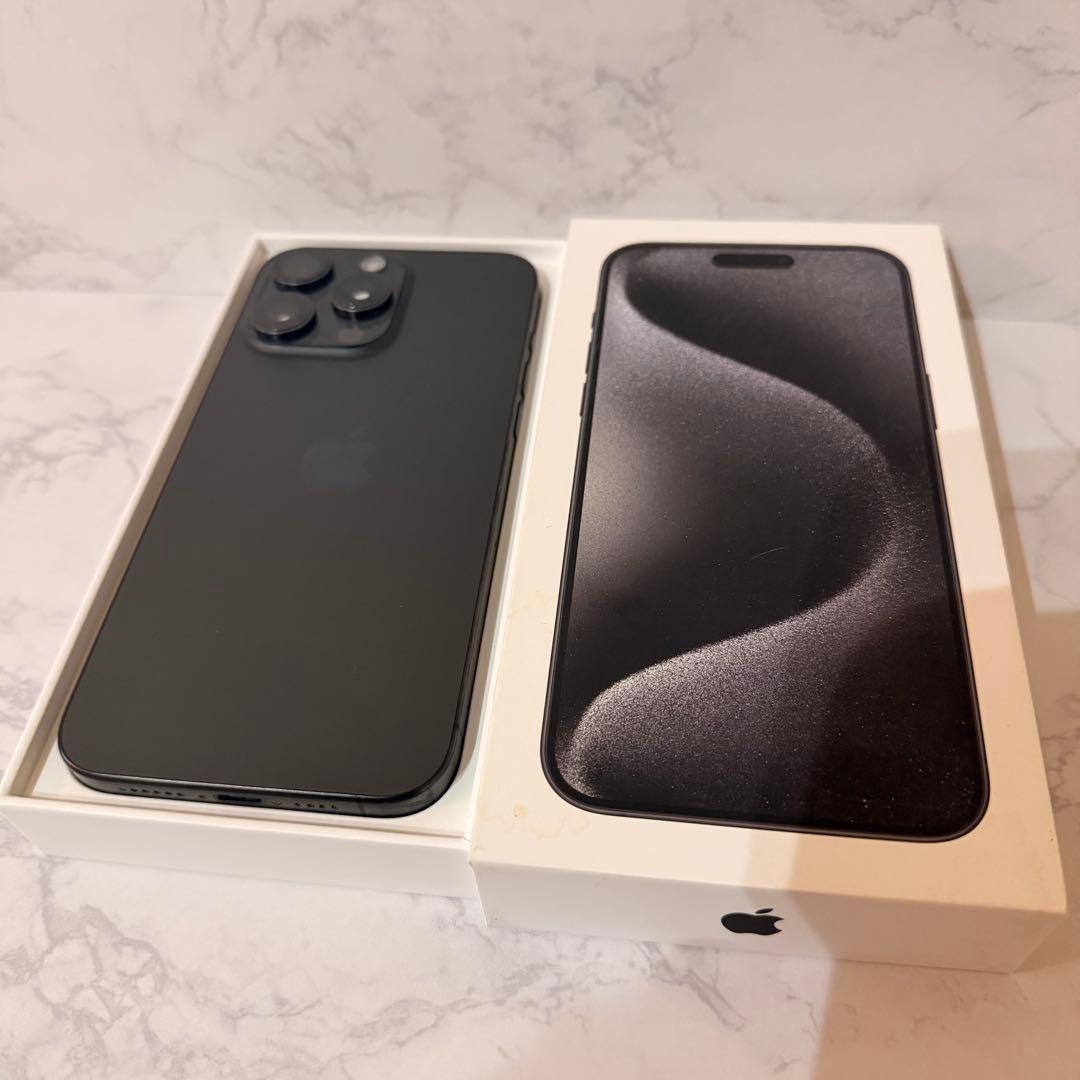 iPhone15ProMax 256GB SIMフリー ブラックチタニウム