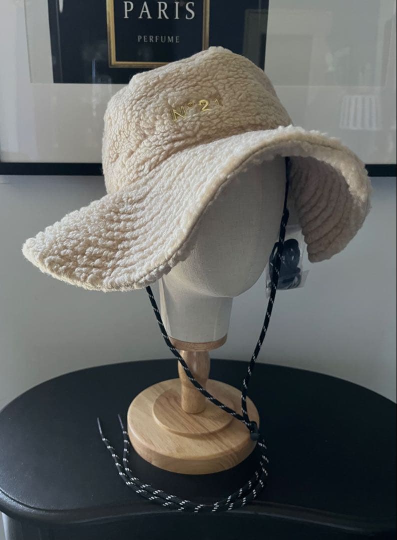 早い者勝ちN°21☆NEW ERAコラボ　ヌメロ　バケットハット　M〜L☆未使用