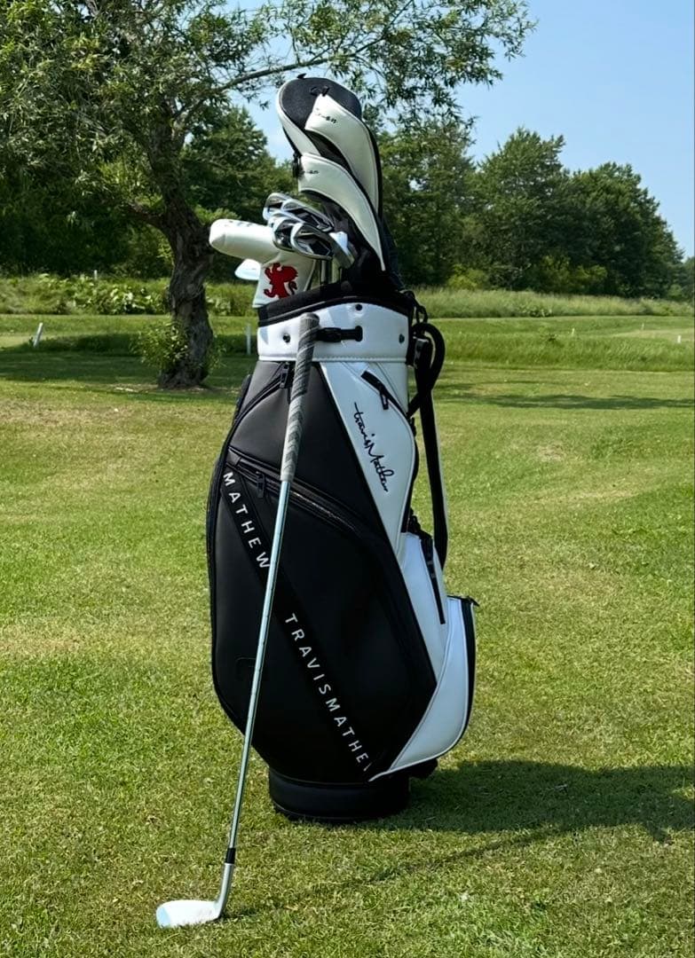 TRAVIS MATHEW キャディバッグ ブラック/ホワイト