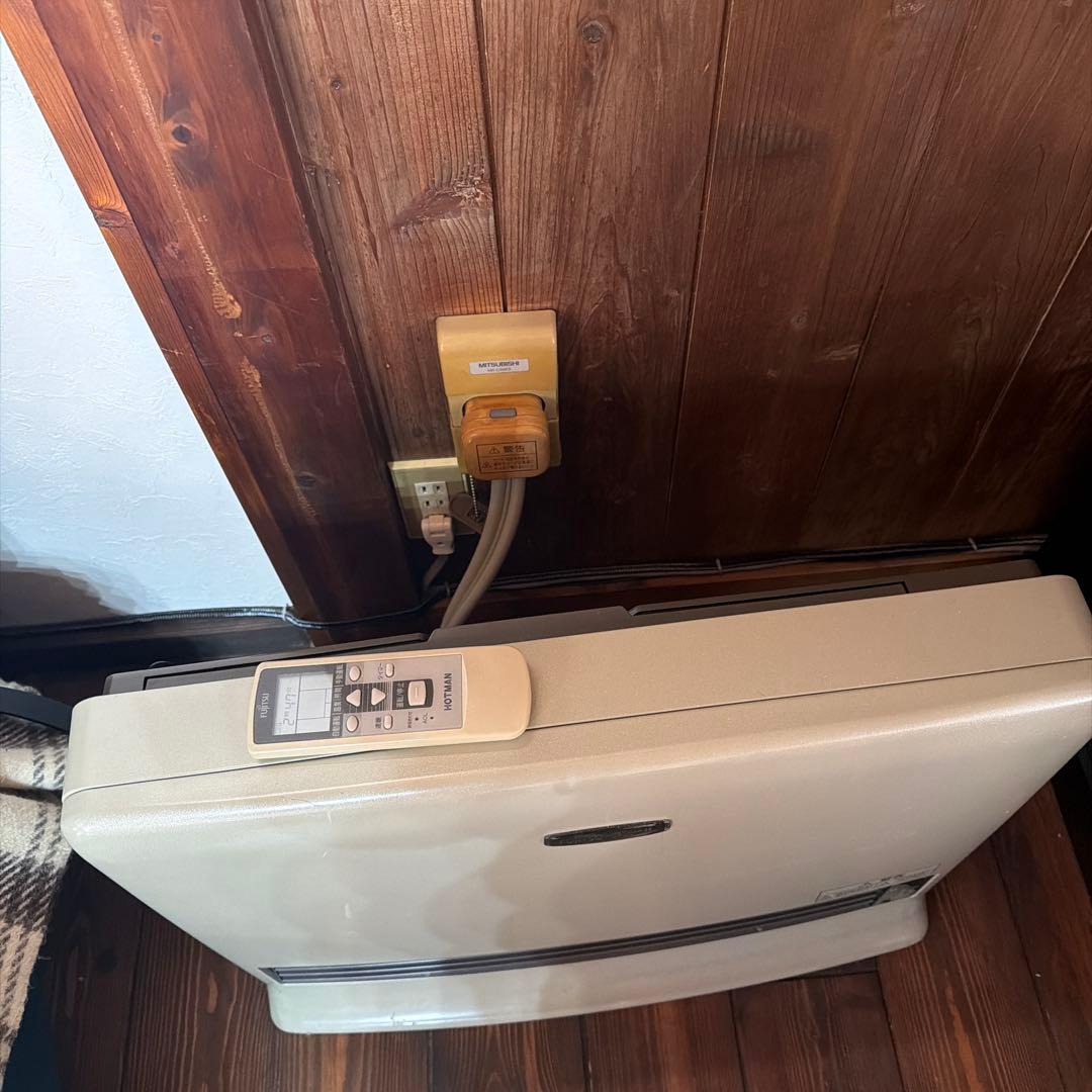 温水ルームヒーター