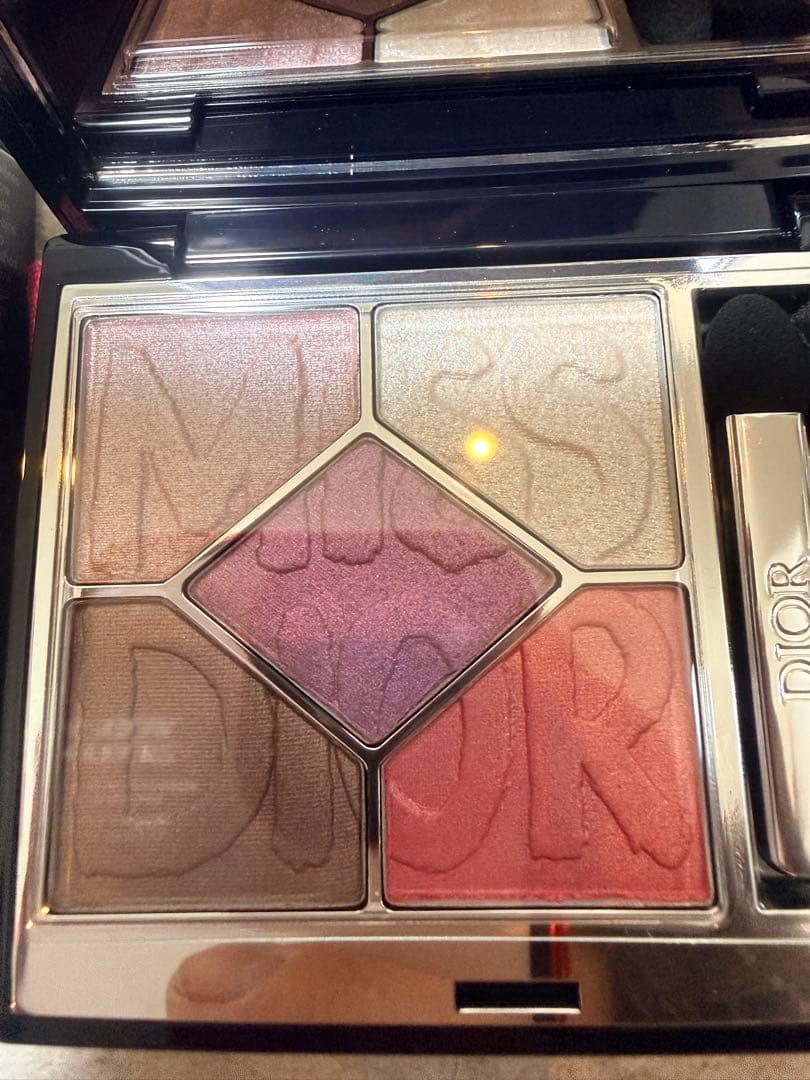 Dior サンククルール850デアリング ライラック アイシャドウパレット