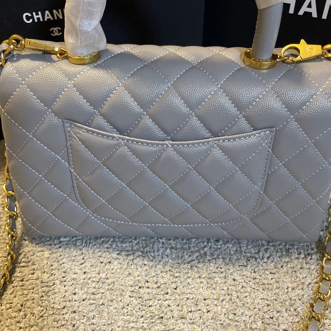 CHANEL グレー キルティング バッグ　キャビアスキン　ノベルティ