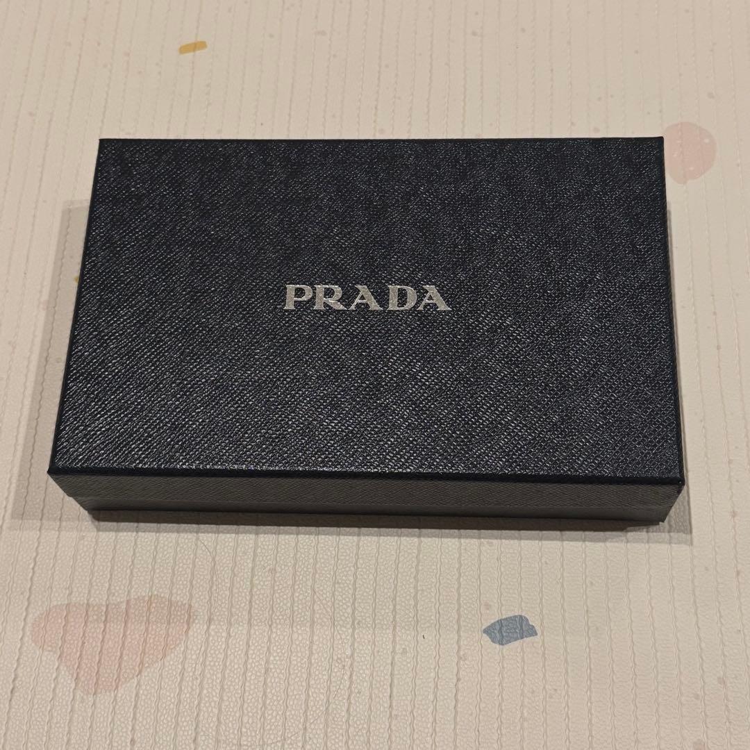 d*n様 PRADA プラダ 長財布 サフィアーノ ブラック 1M1188
