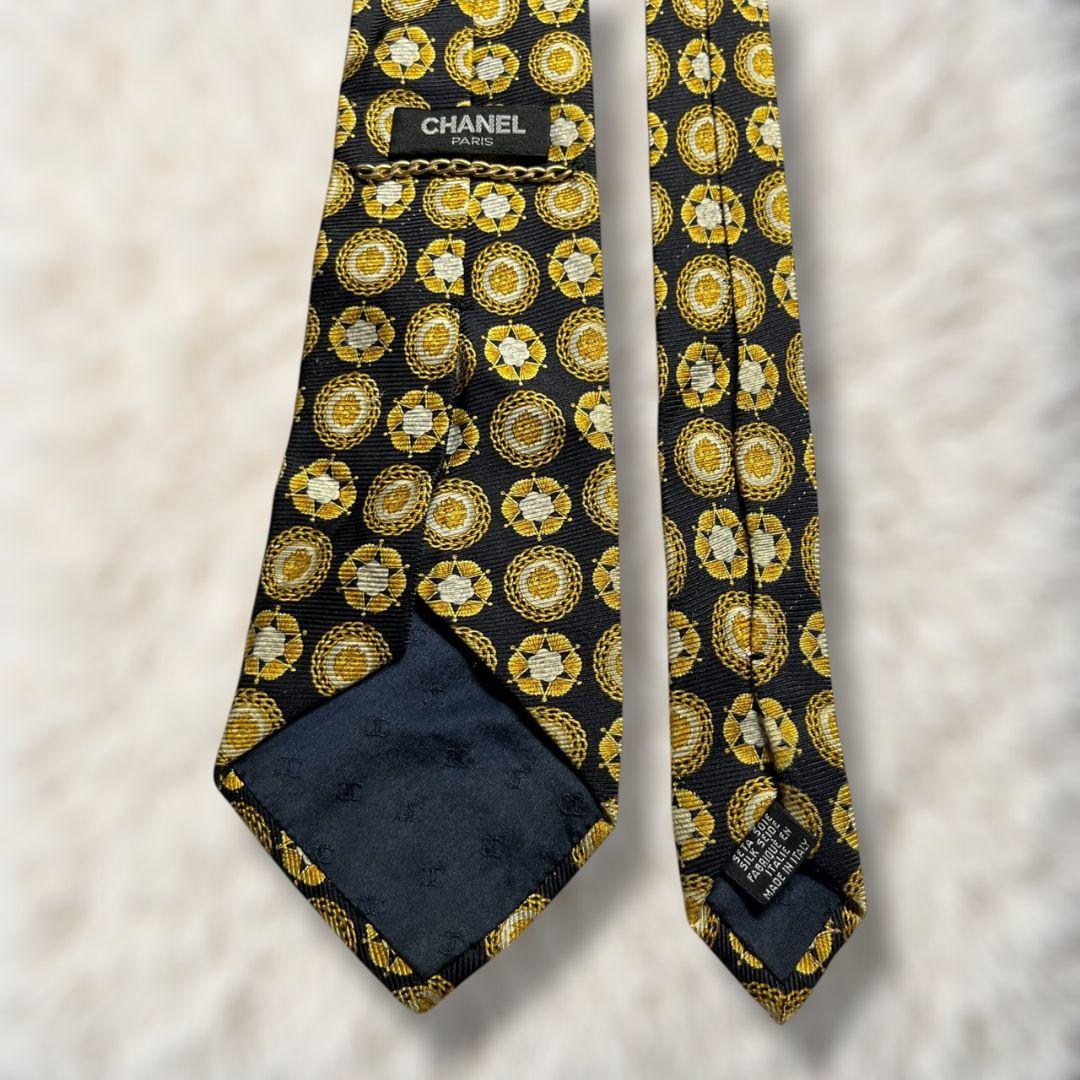 【美品✨】シャネル 総柄 花柄 水玉風 金チェーン 黒黄白 ジャガード ネクタイ