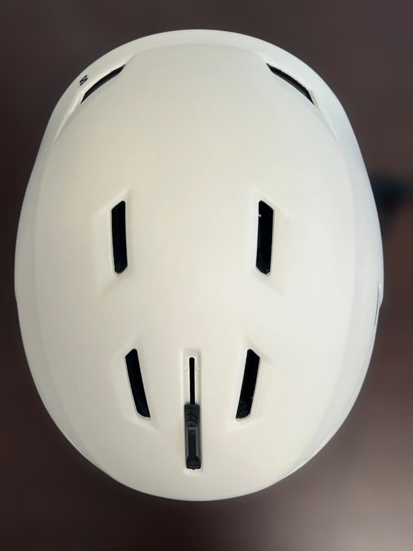 salomon スノーボードヘルメットPIONEER LT ROUND FIT