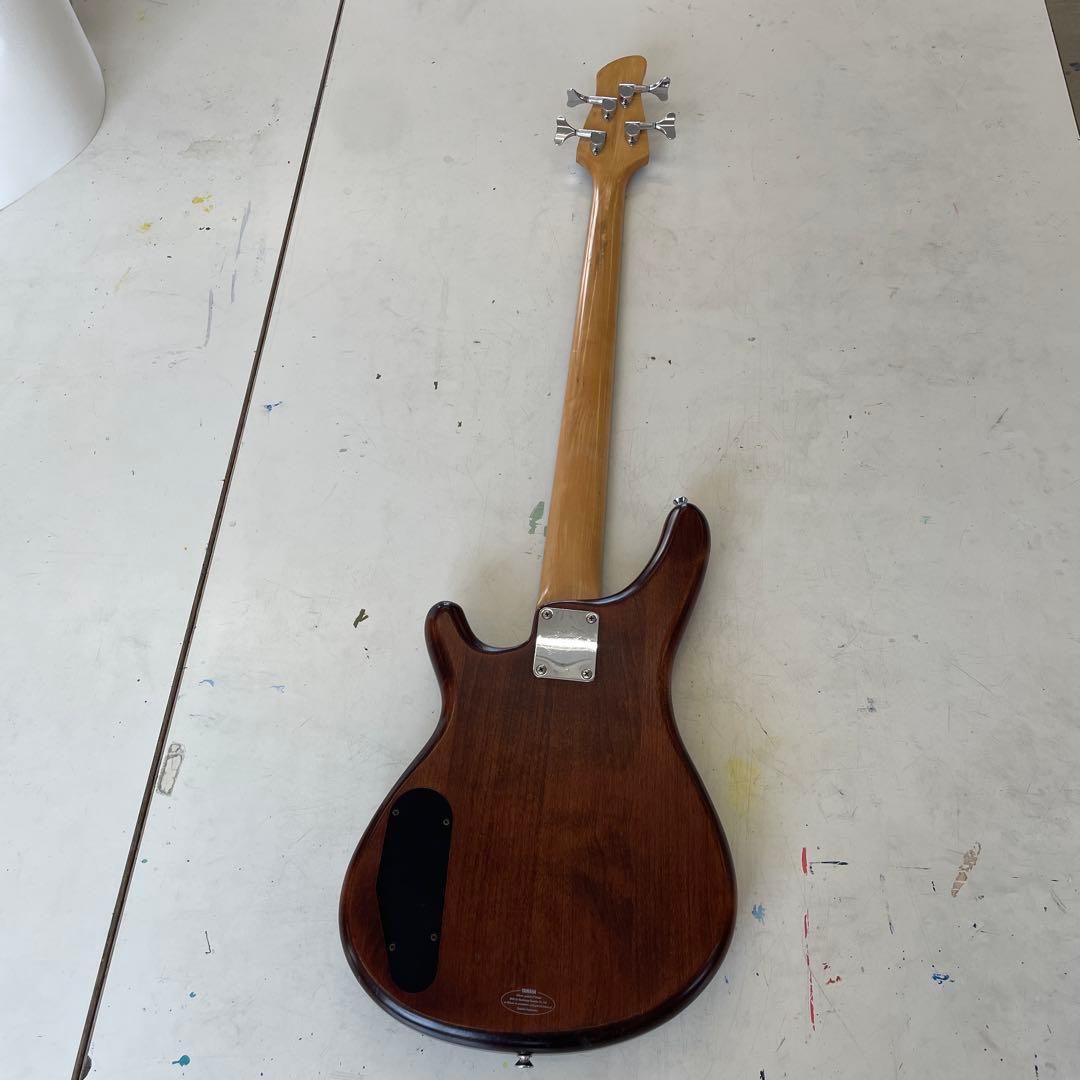 ヤマハ　ベース　モーションB