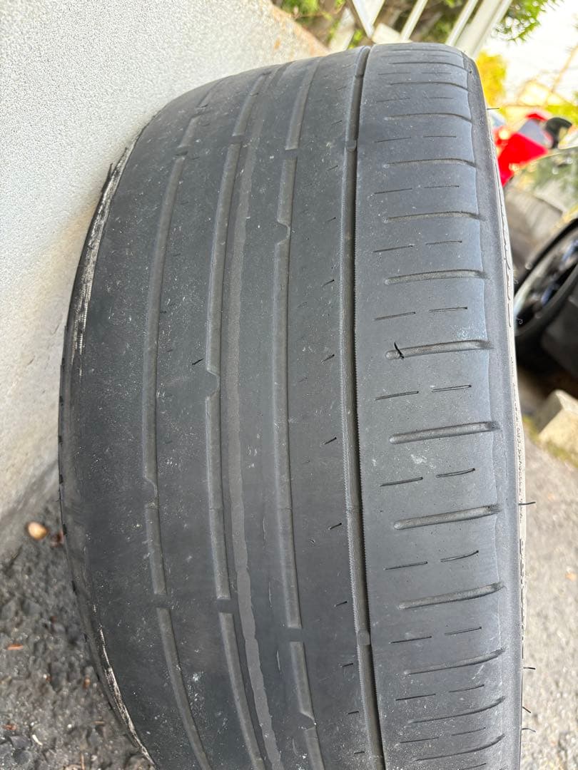 【最終値下げ】30プリウス 19インチ　アネーロコラソン