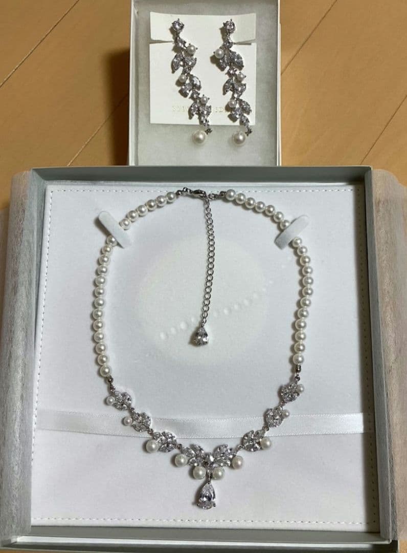 STELLA BRIDAL ネックレス　イヤリング　2点セット