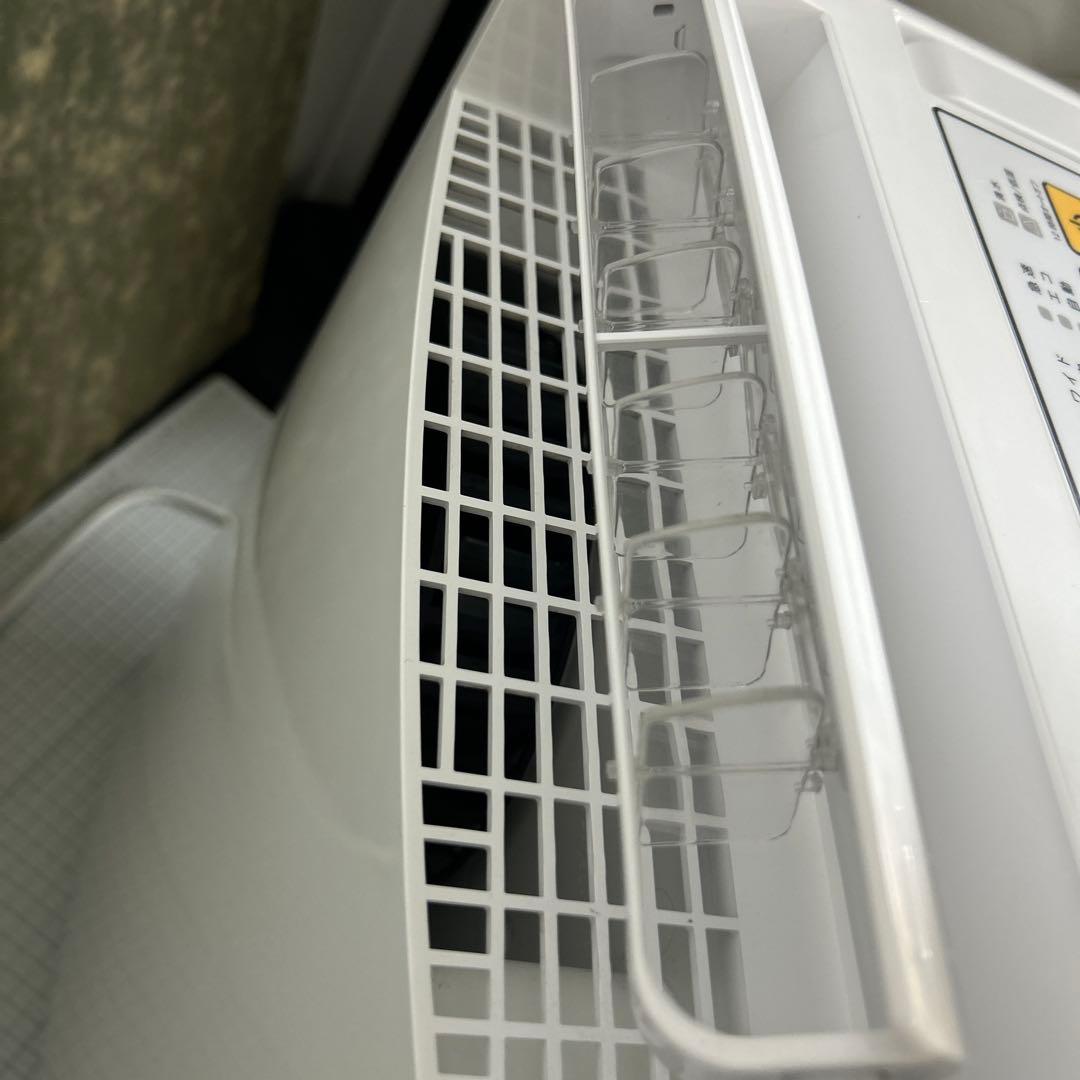 トヨトミ　衣類乾燥除湿機　DJ-LTS8J