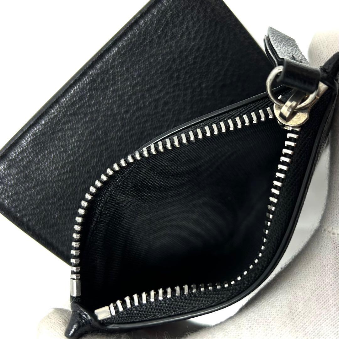 極美品 メゾンマルジェラ 二つ折り財布 折りたたみ財布 ミニ財布 ステッチ 黒色