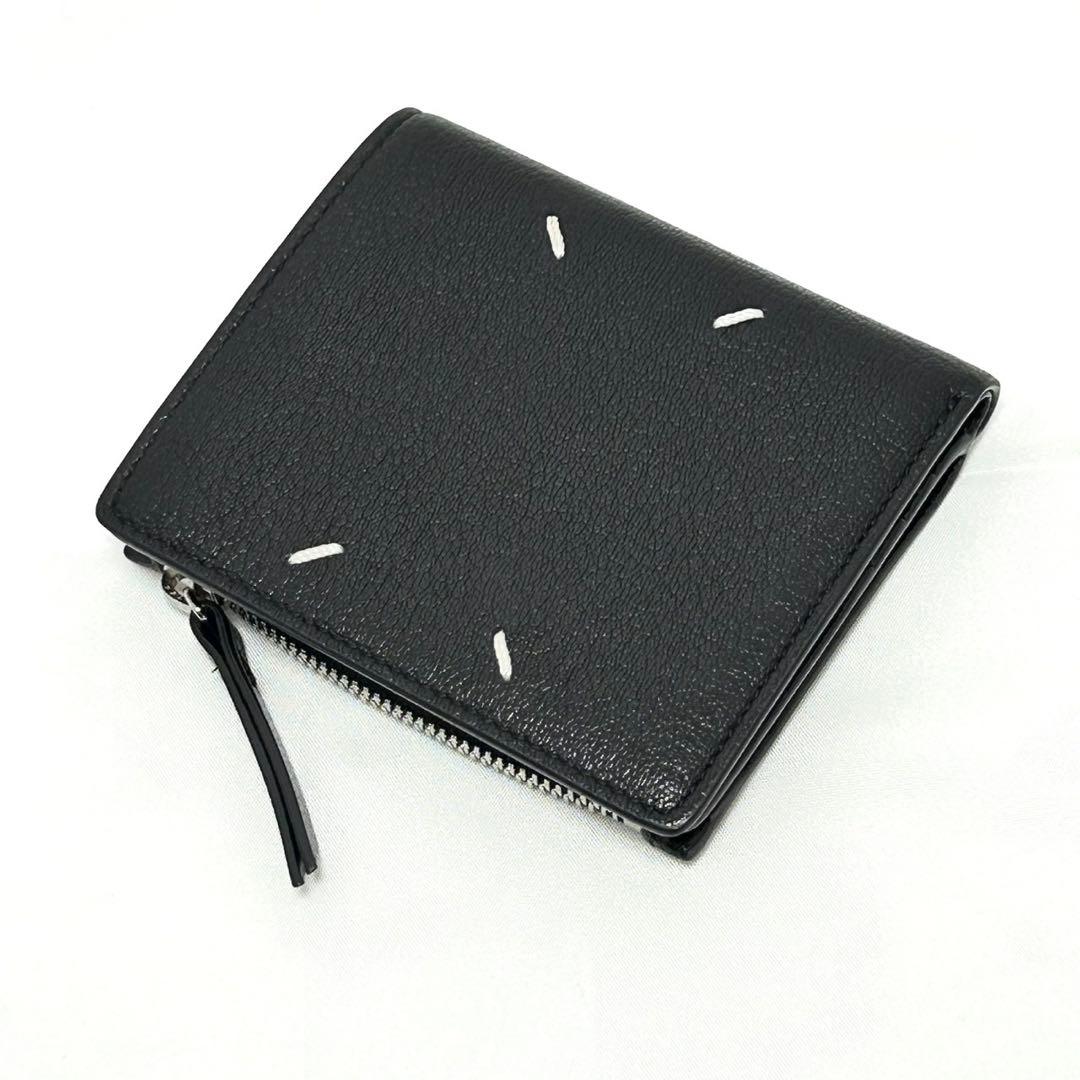 極美品 メゾンマルジェラ 二つ折り財布 折りたたみ財布 ミニ財布 ステッチ 黒色