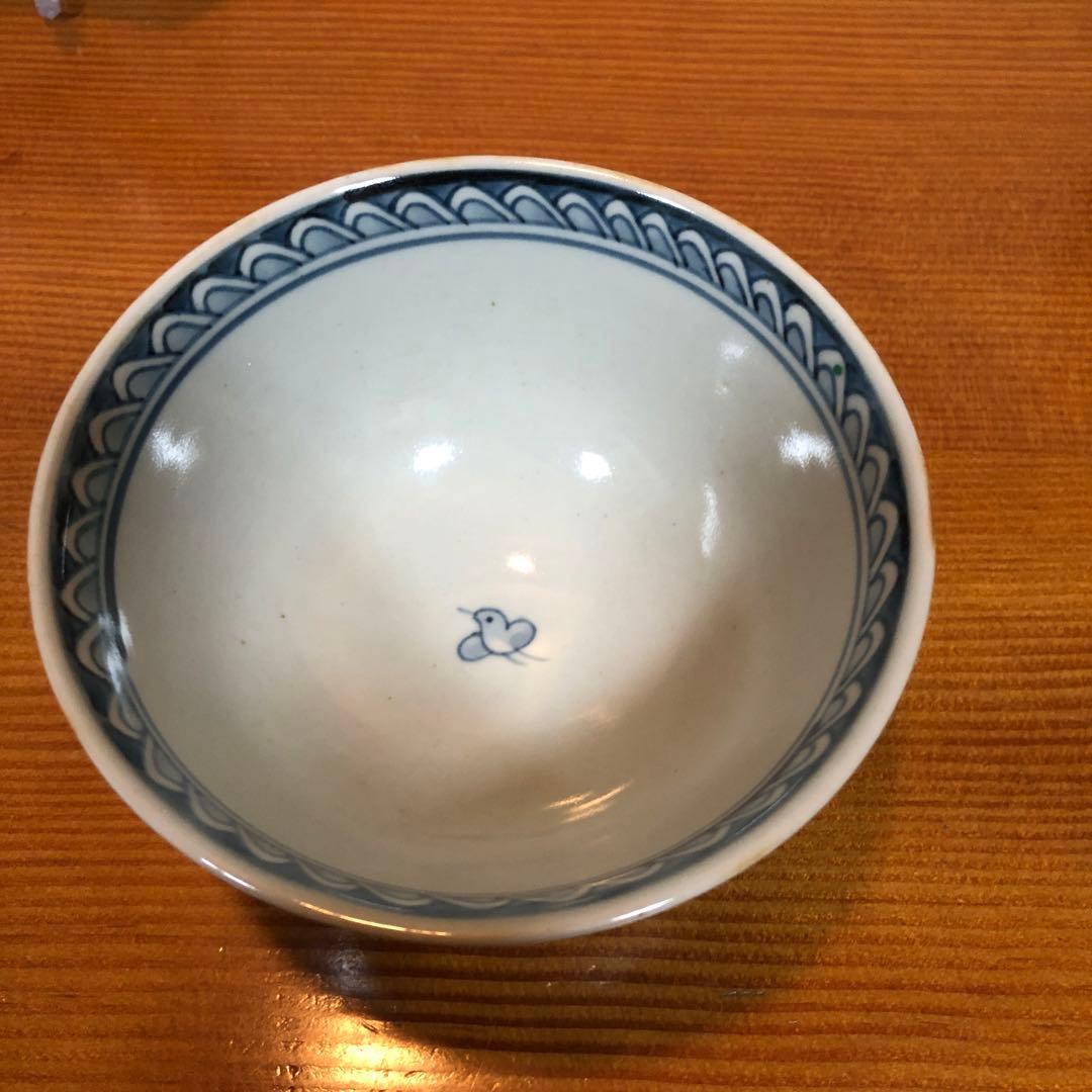 有田焼　六代走波　染錦 草花波千鳥文 小丼