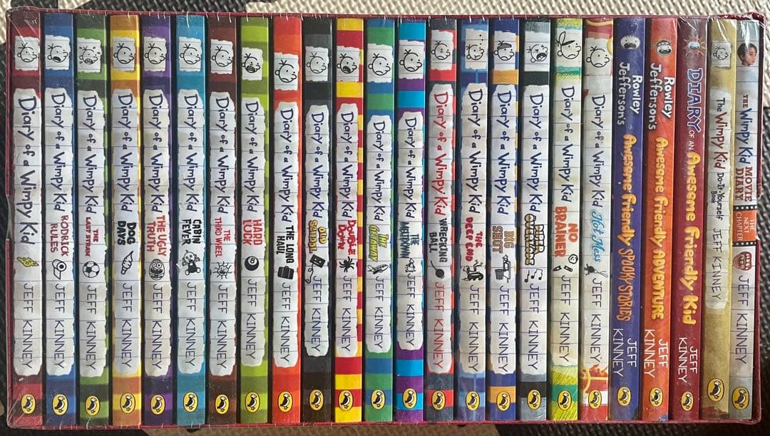 新品Diary Of A Wimpy Kid 25冊 最新版　洋書　英語絵本
