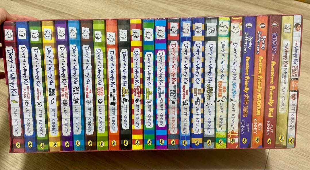 新品Diary Of A Wimpy Kid 25冊 最新版　洋書　英語絵本