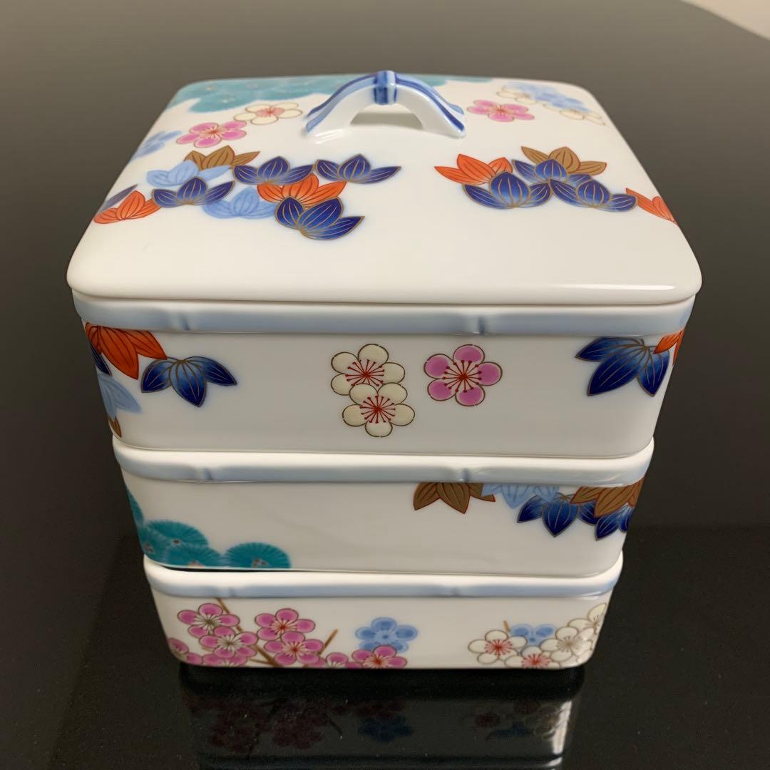 有田焼　香蘭社　染錦松竹梅　三段重　陶磁器　重箱　正月　おせち　木箱入り