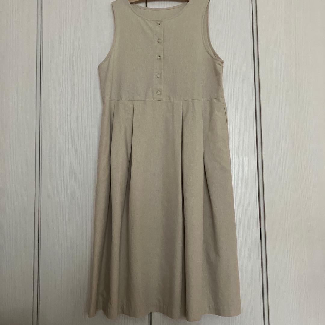 【新品未使用】ドゥファミリー　ベージュ ノースリーブ ロングワンピース
