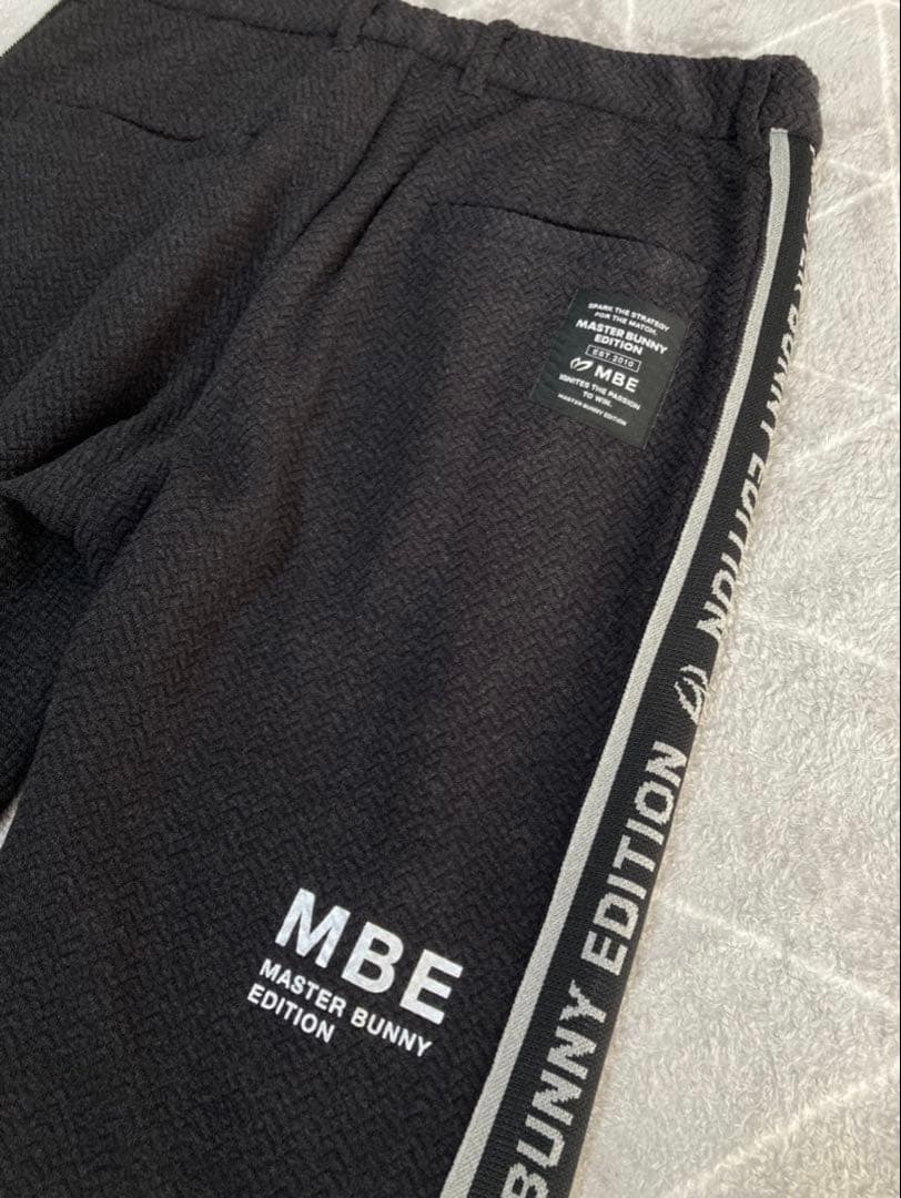 ブラック サイドストライプ メンズパンツ