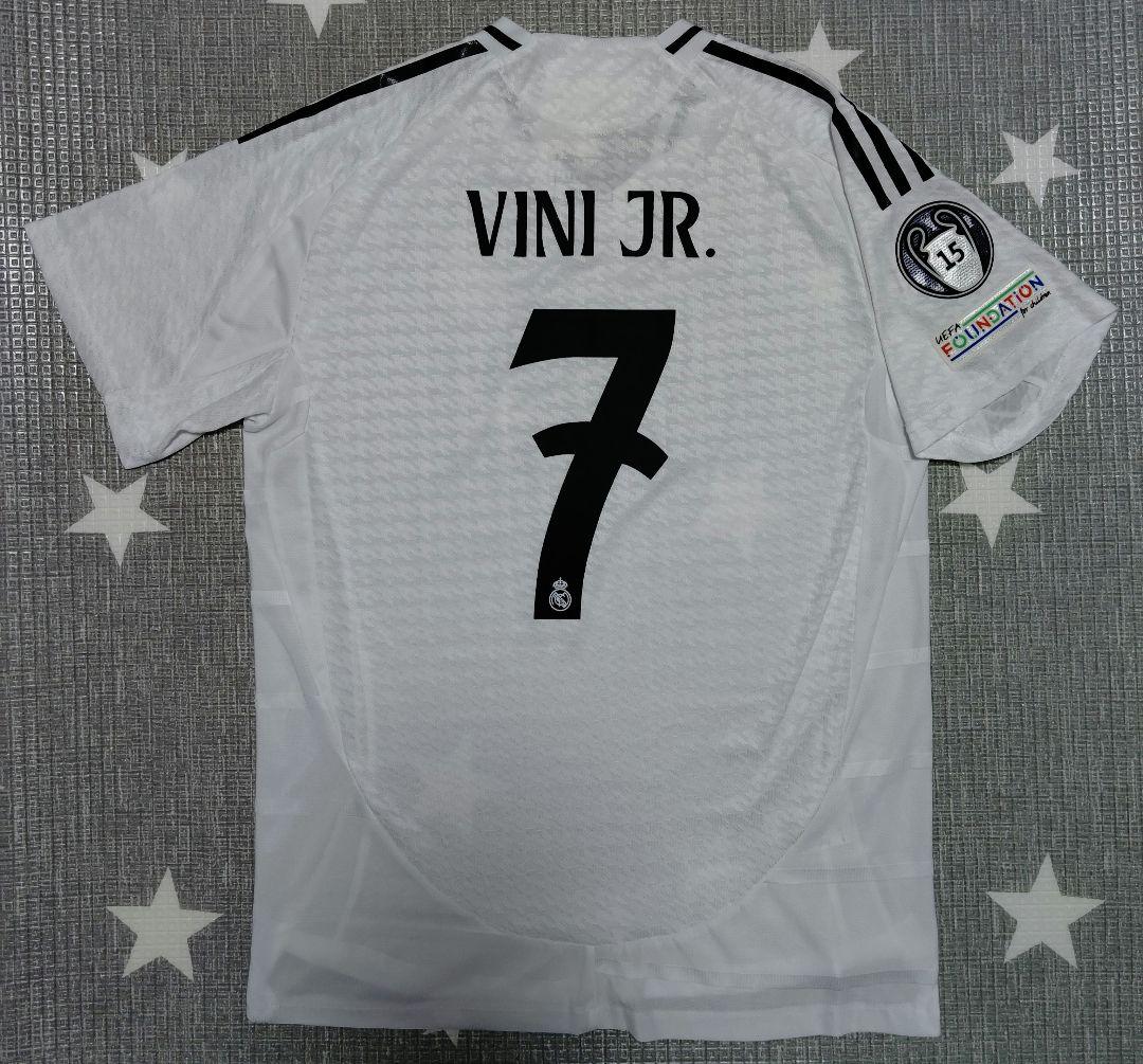 レアル・マドリード XL ホワイトユニフォーム　ヴィニシウス・ジュニオール