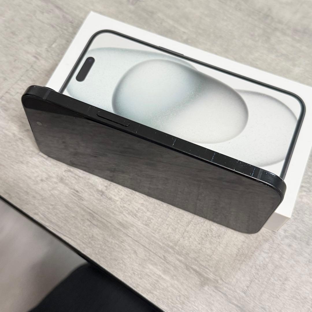 Apple iPhone 15本体 128GB SIMフリー