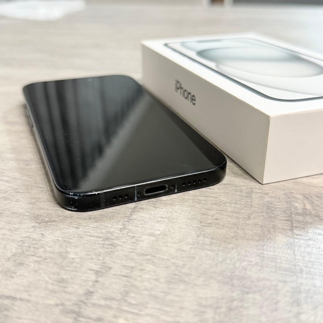 Apple iPhone 15本体 128GB SIMフリー