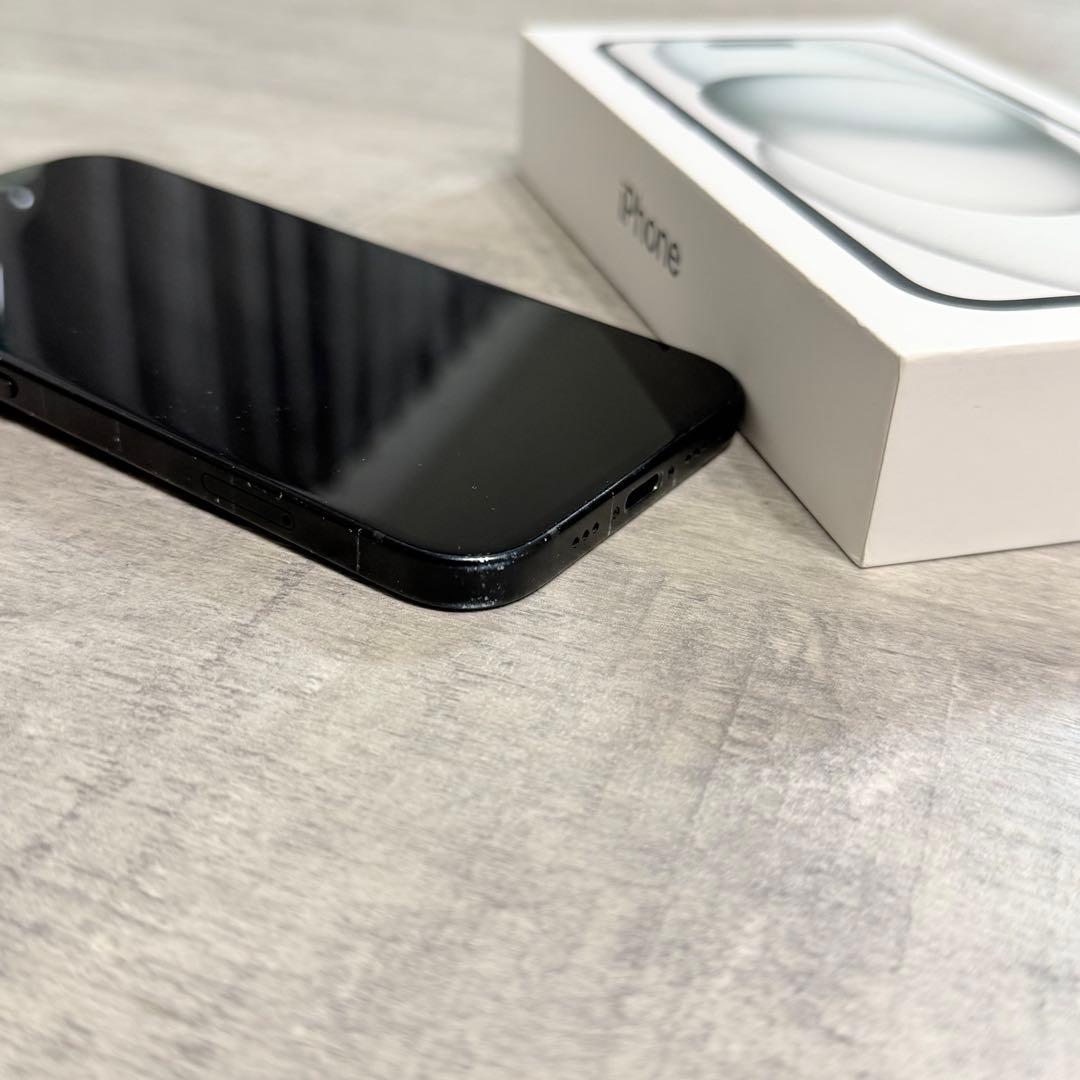 Apple iPhone 15本体 128GB SIMフリー