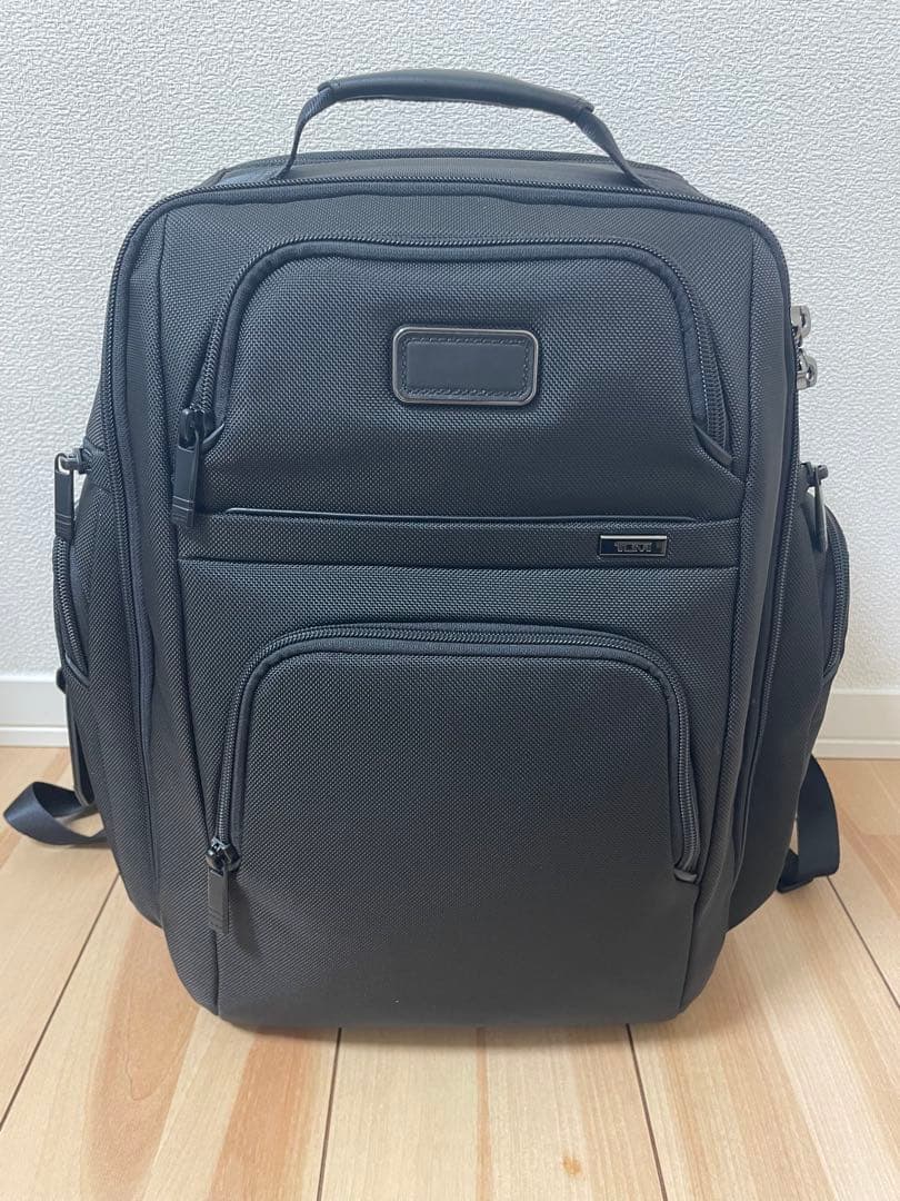 TUMI ALPHA 4 ブリーフ・パック ブラック