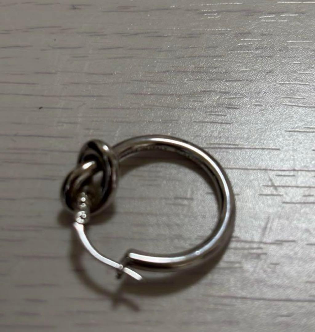 最安値 セリーヌ ノット スモールフープ ピアス シルバー 片耳　CELINE