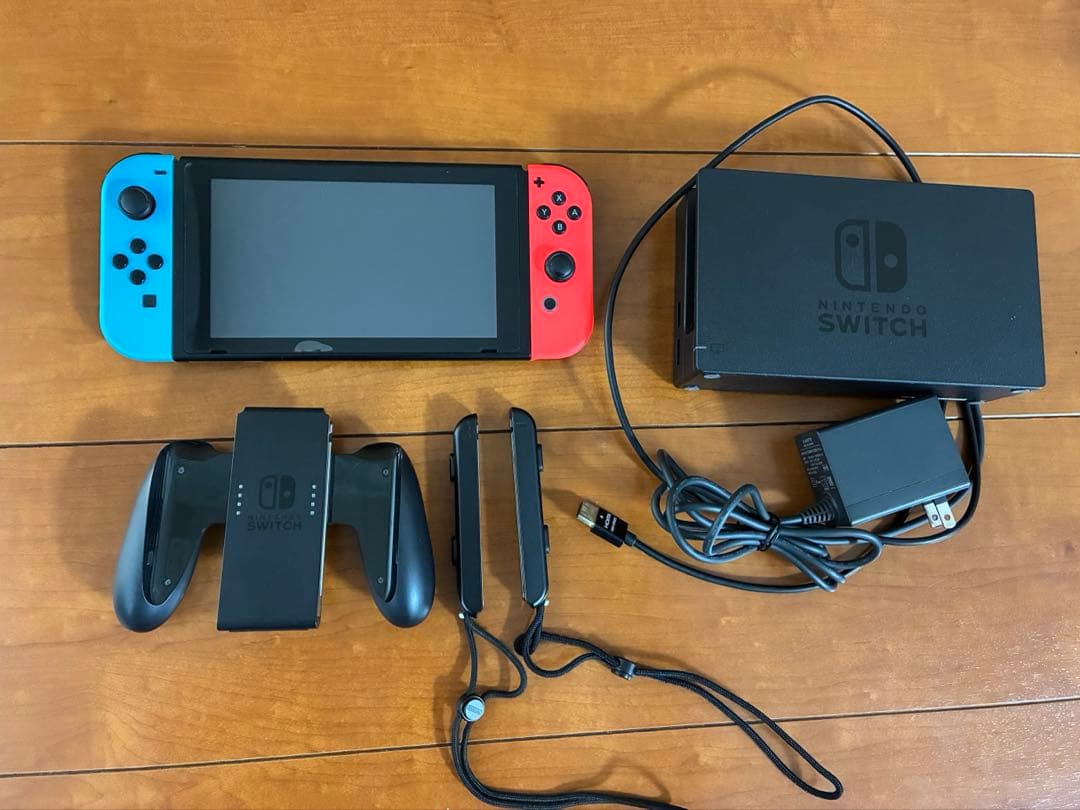 Nintendo Switch本体・付属品・SDカード おまけ付！