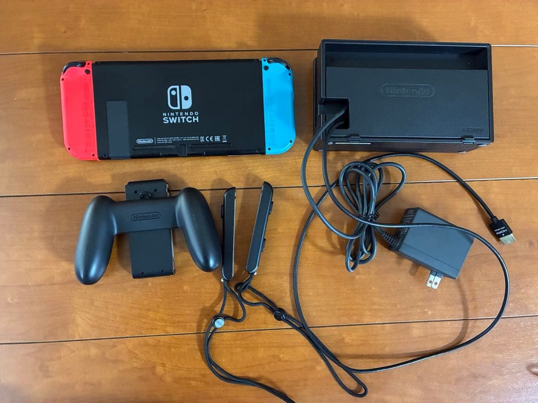 Nintendo Switch本体・付属品・SDカード おまけ付！