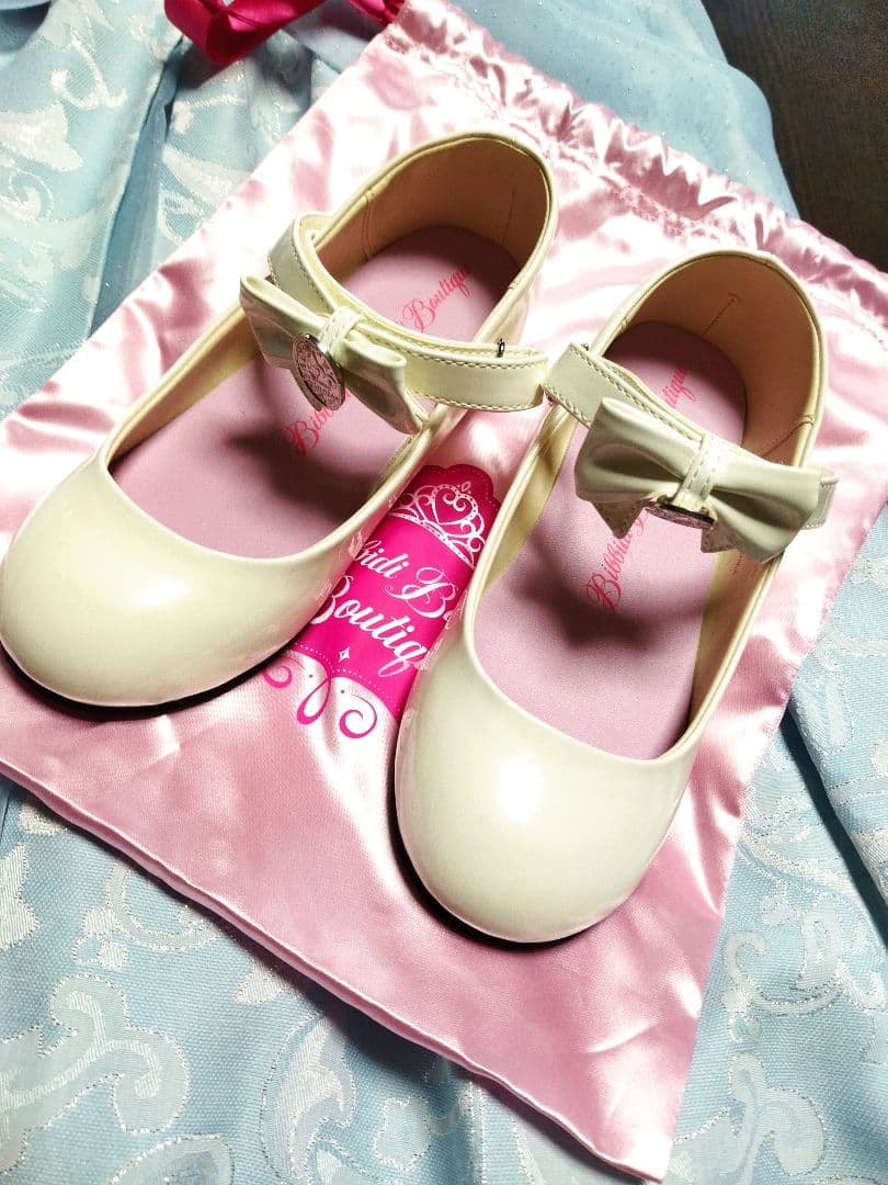 シンデレラドレス　130㎝　ビビディバビディブティック