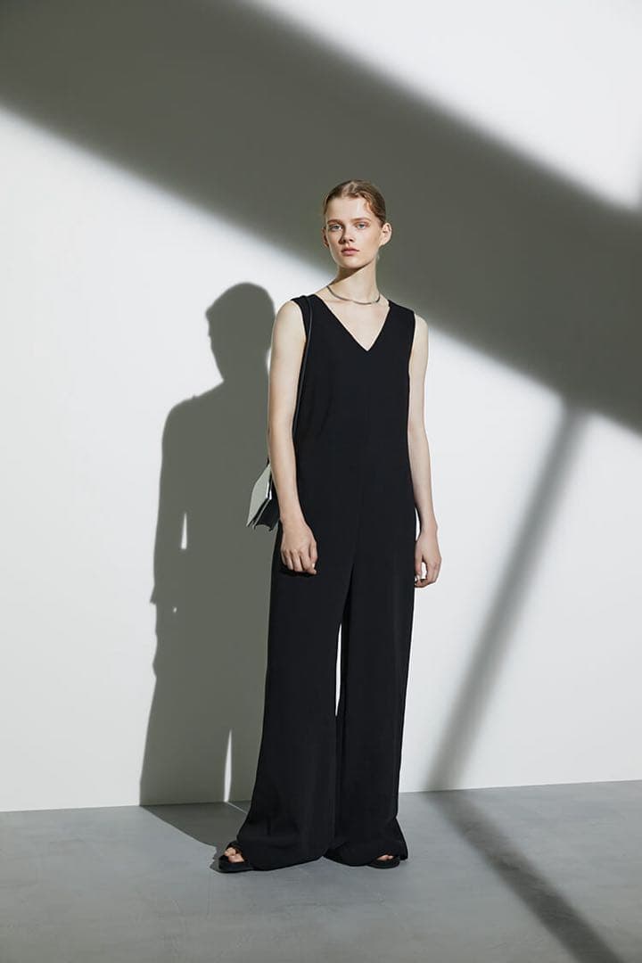 theory Classic Crepe V NK Flare ジャンプスーツ