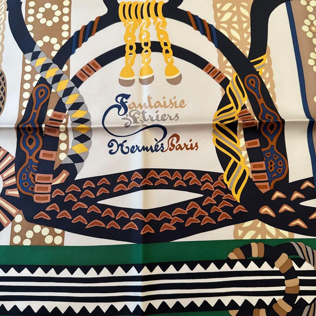 エルメス 鐙の幻想 シルクスカーフ Fantaisie d'Etriers 90